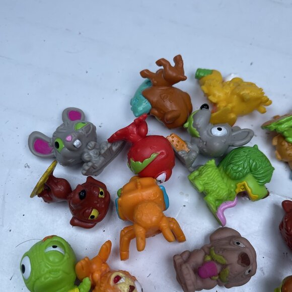 Lot of Moose Toys Uggly's Pet Shop Figures Ugly Ugliest - - Picture 7 of 10